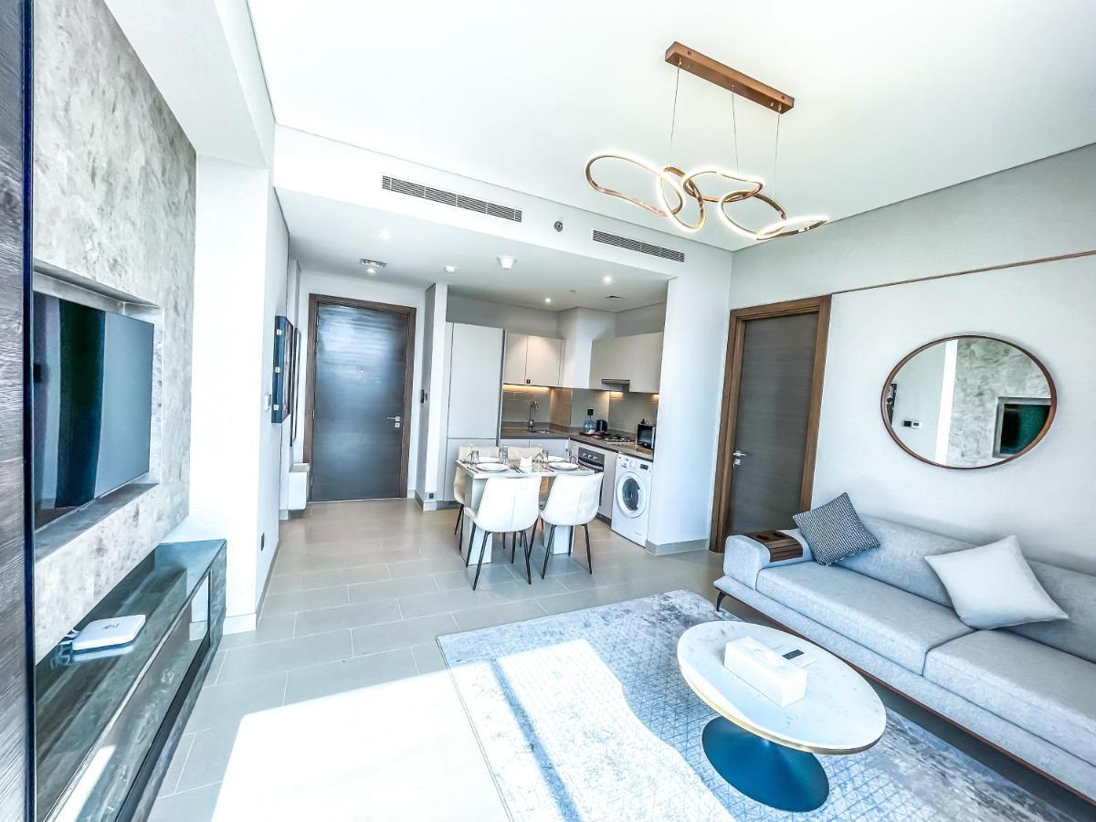 Stay By Latinem Luxury 2Br Holiday Home Cv B2513 Near Burj Khalifa ดูไบ ภายนอก รูปภาพ